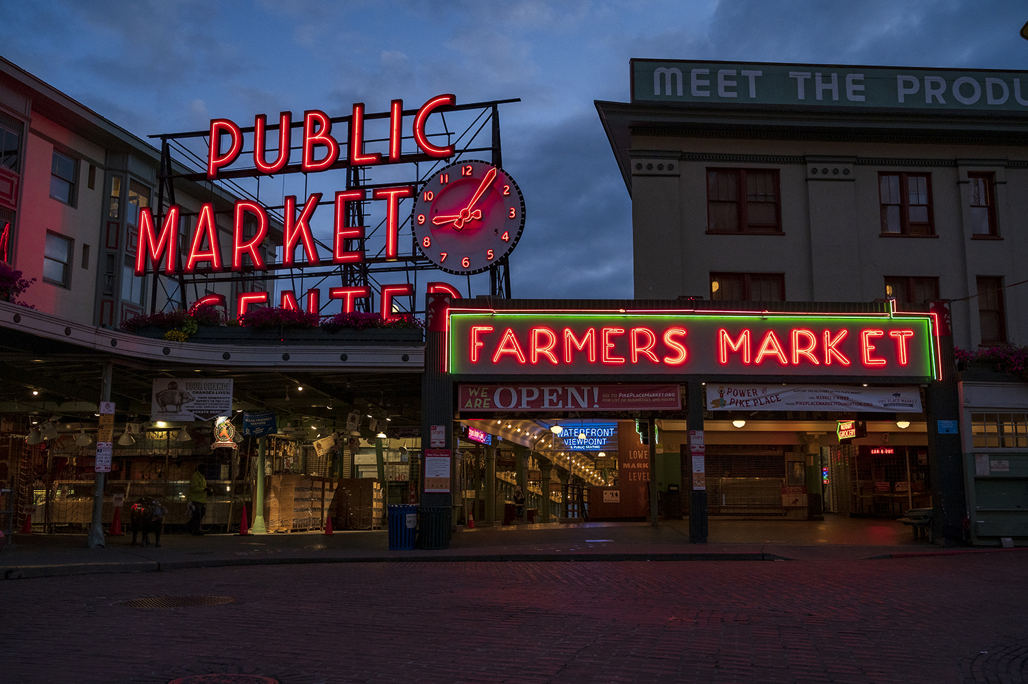 Electric Feel: Seattle's Best Neon Signs | Seattle Refined