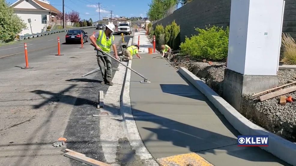 Sidewalk completed near Winco improves visibility for ...