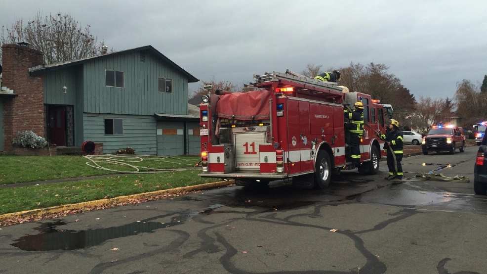 Firefighters extinguish small house fire in Eugene KMTR