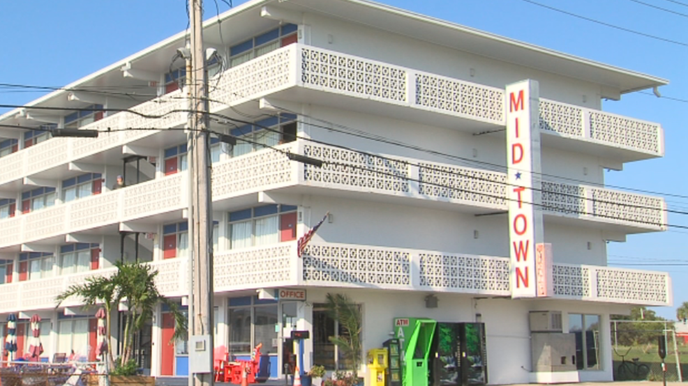 Myrtle Beach Motel Owner Offers Free Rooms To Evacuated