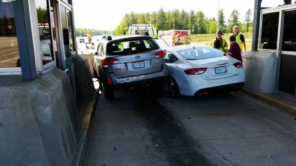 Drivers Get Stuck Trying To Go Through New Hampshire Toll Booth At Same