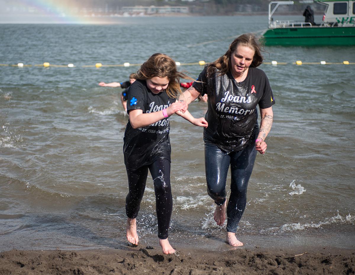 Polar Plunge Portland raises thousands of dollars for Special Olympics