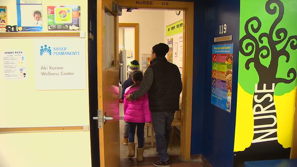 Seattle families rush to meet Jan. 8 vaccination deadline for students - KOMO News thumbnail
