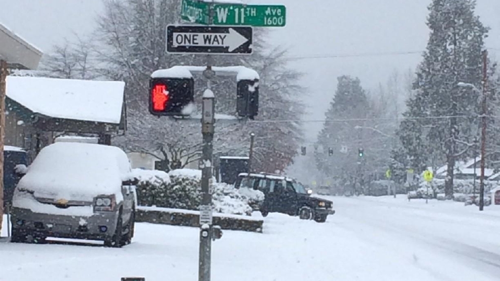 Still cleaning up from Dec. 14 ice storm, Eugene switches gears to