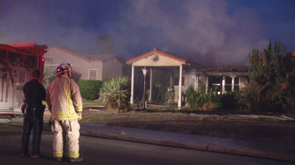 Crews respond to abandoned house fire in central Bakersfield KBAK