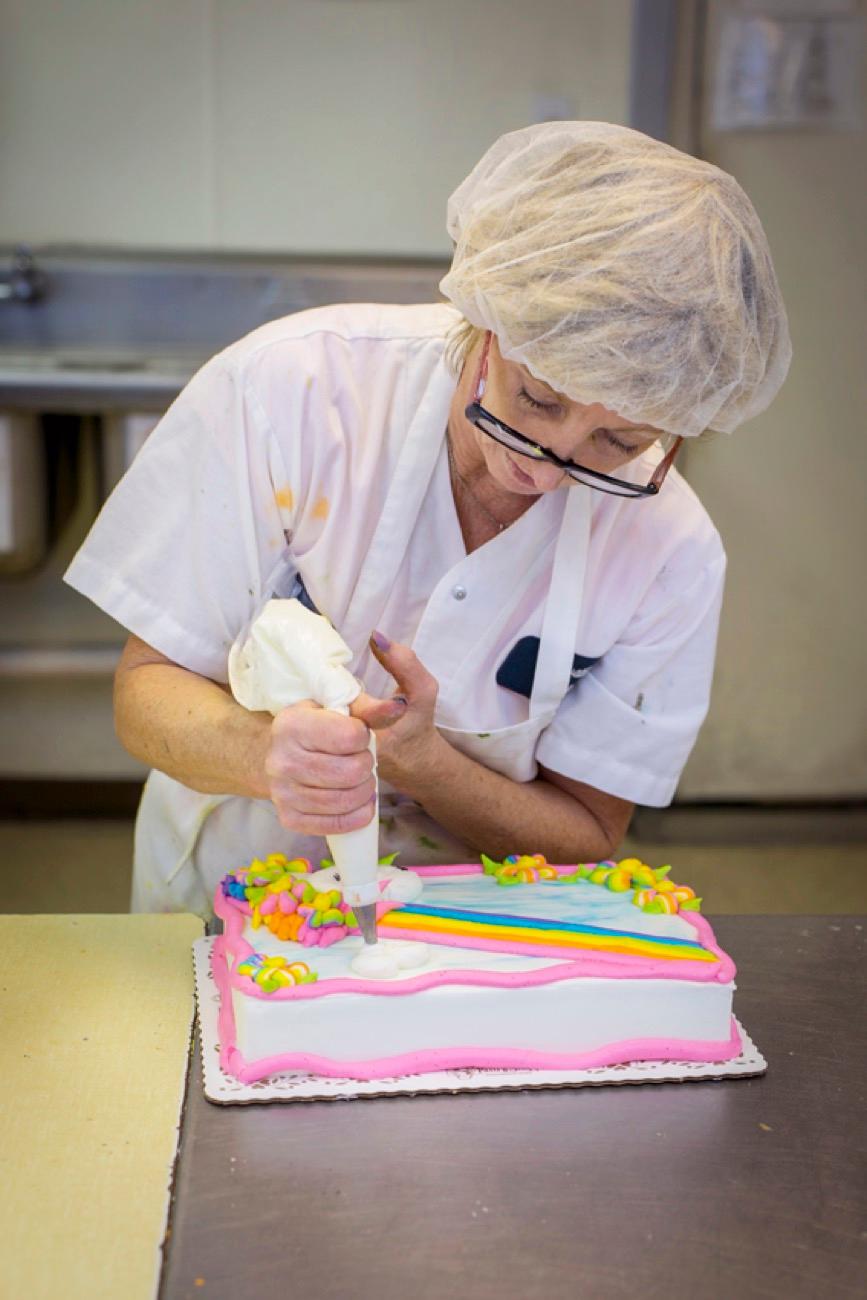 How Servatii Makes Its Delightful, Decorated Cakes so Delicious