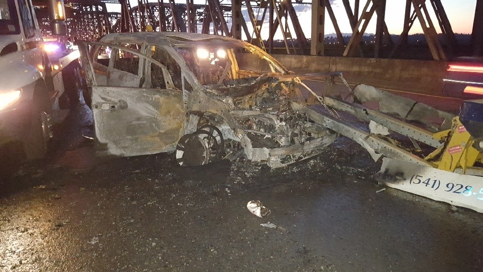SUV catches fire in Interstate Bridge crash; I5 southbound blocked KATU