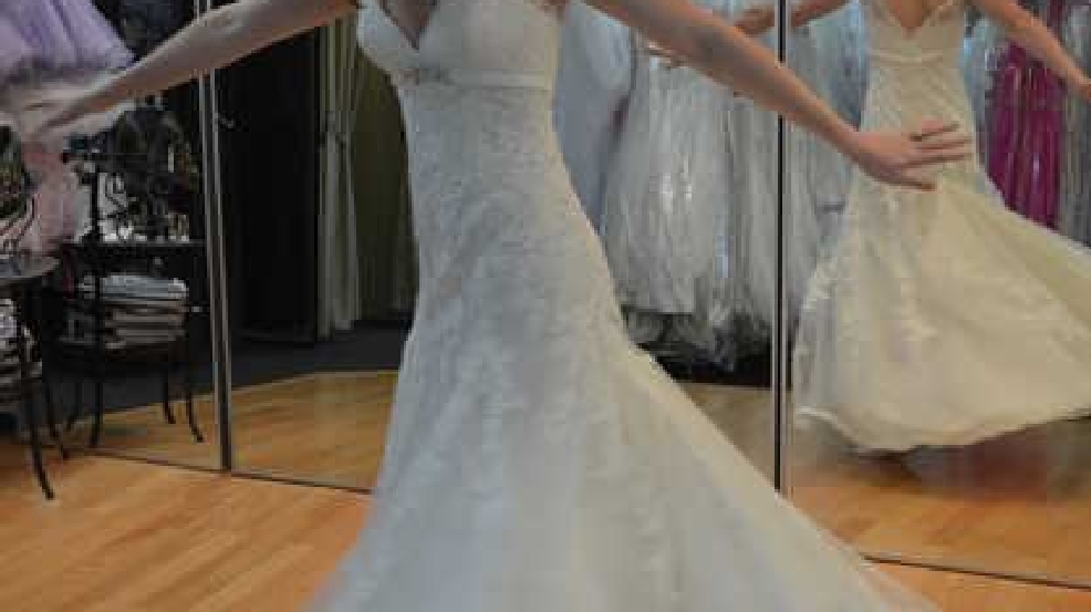 weddingdress.bmp